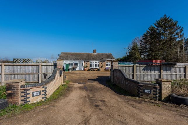 3-bed bungalow on Cherrytrees, Priest Lane, Cambridge, £450,000