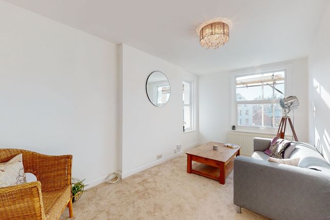 Flat 4, 14, The Vale, Broadstairs photo 3