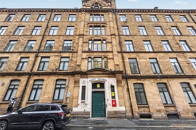2-bed flat on Equity Chambers, Bradford, £28,000