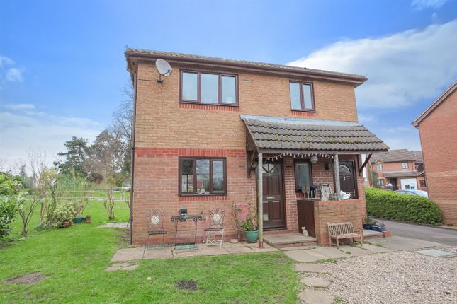 Thumbnail Maisonette for sale in Parklands, Banbury