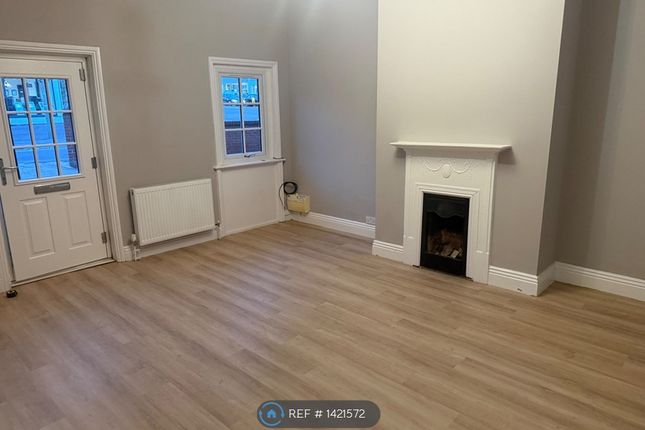 A Silverthorne, London Road, Camberley photo 2