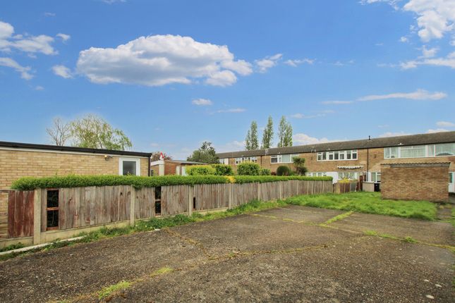 End terrace house for sale in Jermayns, Basildon
