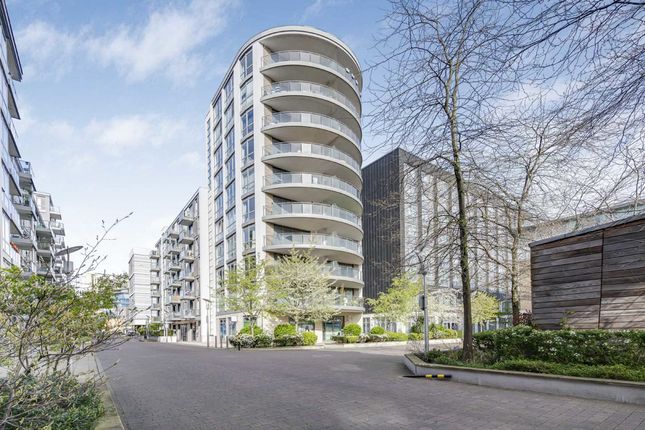 Thumbnail Flat for sale in Ealing Road, Brentford