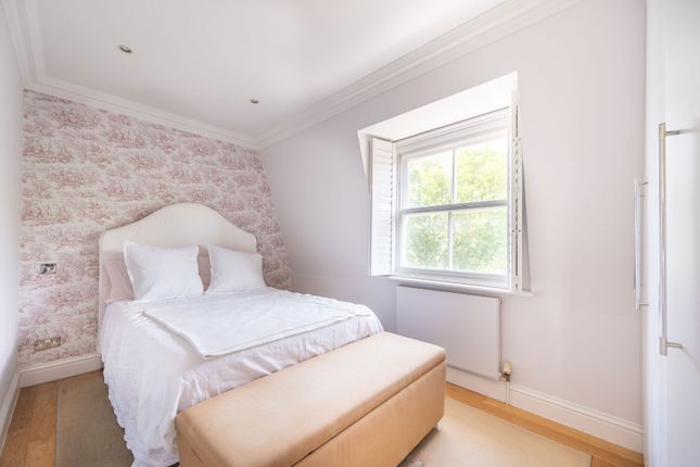 Elsham Road, Holland Park photo 3