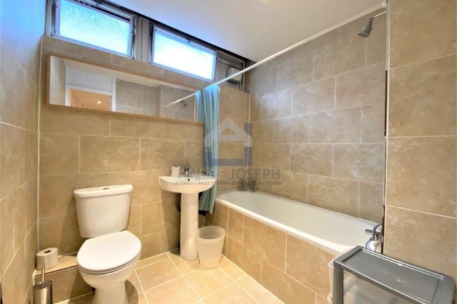 5, Fenwick Place, Clapham North photo 3