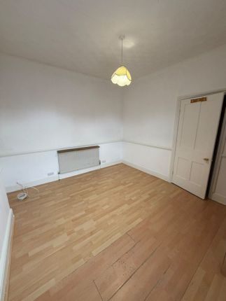 31, Chapel Avenue, Liverpool photo 5
