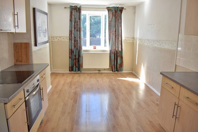 11, Stephen Road, Newark photo 4