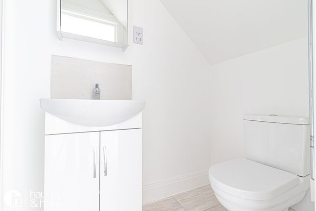 Flat 2, 41a, Church Road, Hendon photo 4