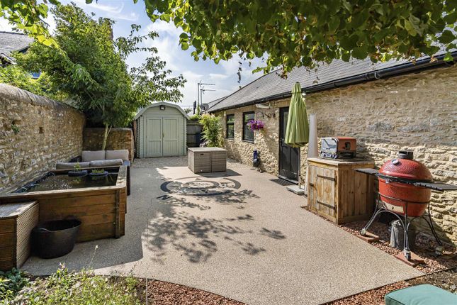 The Stables, 39, Yew Tree Close, Launton photo 4