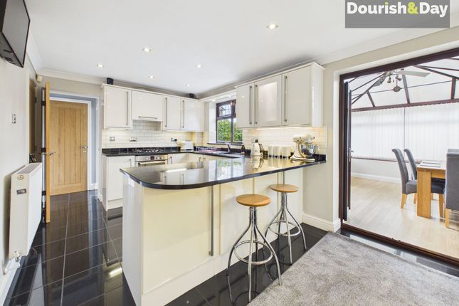 43 Larchmere Drive, Wolverhampton photo 3