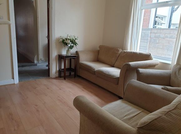 Shared accommodation to rent in Paget Road, Wolverhampton, West Midlands