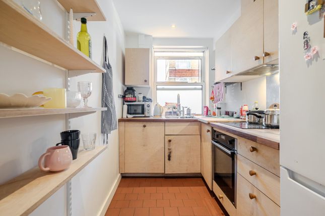 13, Tyers Estate, London photo 4