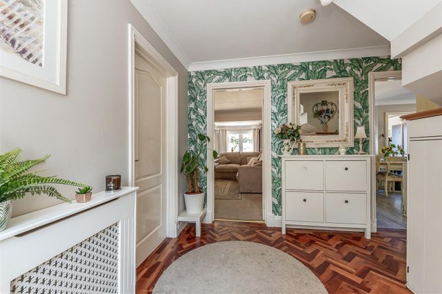61, Havant Road, Drayton photo 3