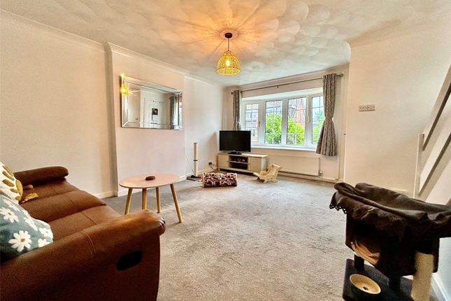 44, Larchwood Crescent, Lancashire photo 4