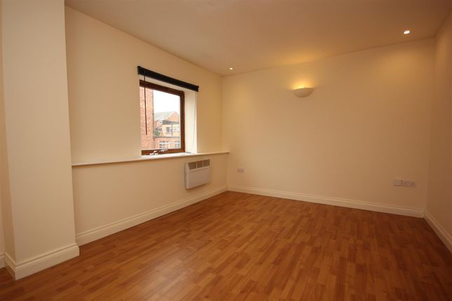 Flat for sale in Alfred Street, Rushden