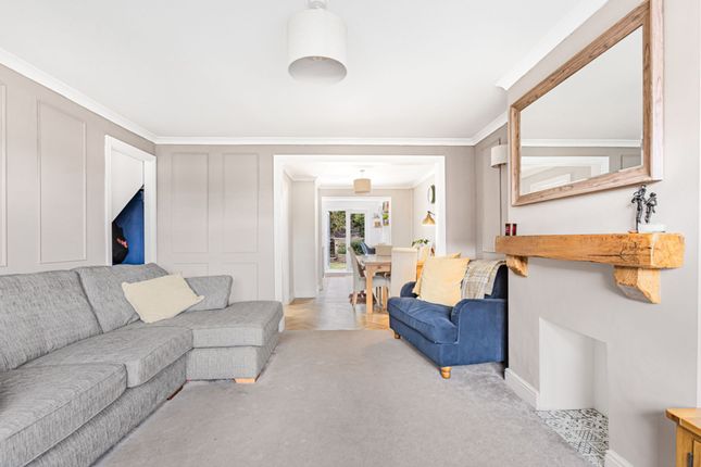 21 Chandlers Way, Hertford photo 4