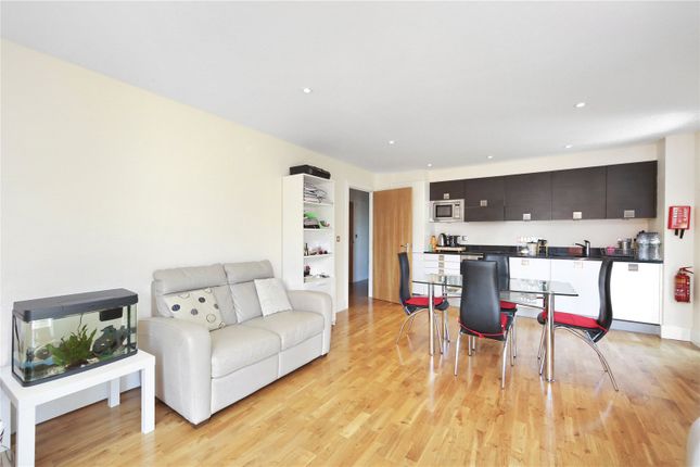 Flat 10,, Mission Point, London photo 4