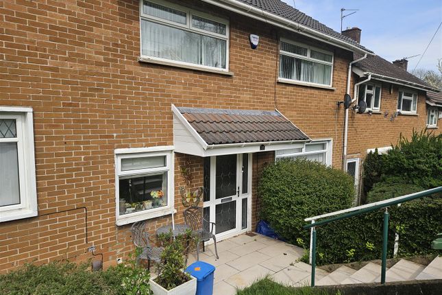 15, Yew Tree Close, Pentrebane, Cardiff photo 2