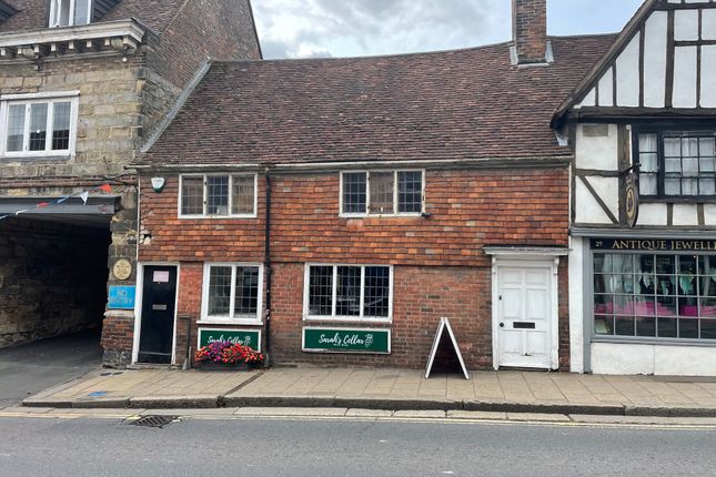 Retail premises to let in High Street, Battle