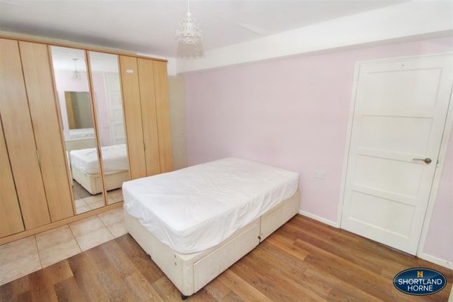 Flat for sale in Quinton Park, Cheylesmore, Coventry