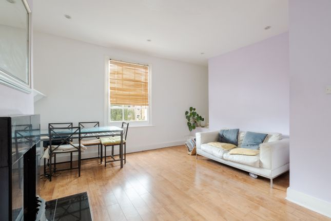 Flat 3, 44, Penn Road, London photo 4