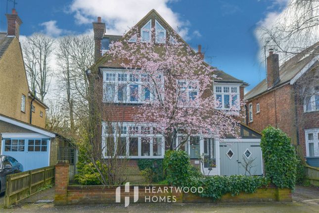 Thumbnail Detached house for sale in Cunningham Avenue, St. Albans