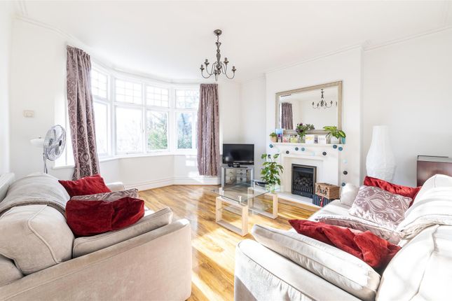 Thumbnail Flat to rent in Boileau Road, Ealing