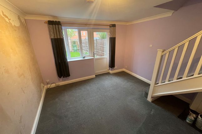 17, Furndown Court, Lincolnshire photo 3