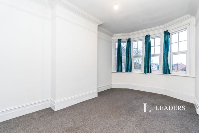 Flat 1, 2a, Bridge Road, Bridge Road photo 2