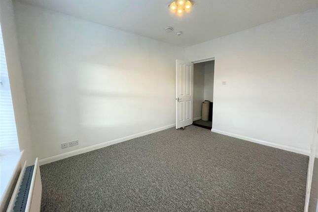 8 Bywater Court, 23-25 Southampton Street, Farnborough photo 3