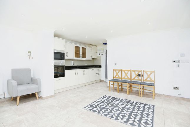 Thumbnail Flat for sale in Fairby Road, London