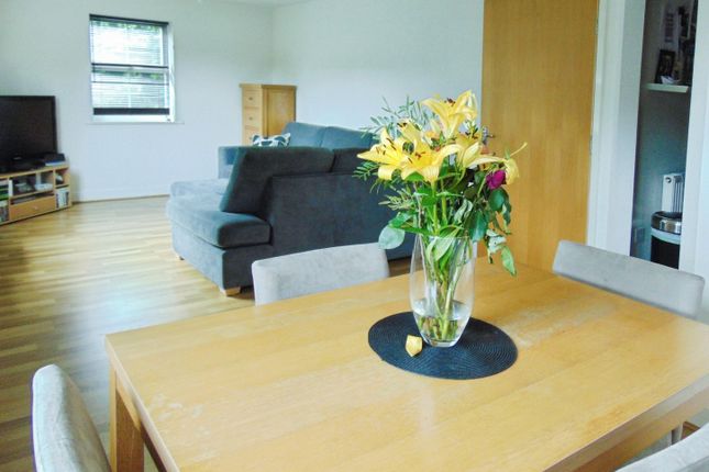 8, Saxon Court, Kingsnorth, Ashford photo 4