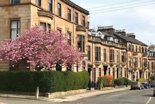 Thumbnail Flat to rent in Victoria Crescent Road, Dowanhill, Glasgow
