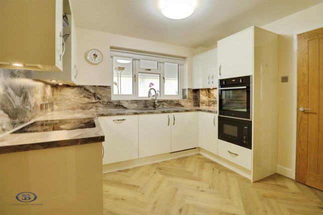 11, Warrilow Heath Road, Newcastle-Under-Lyme photo 3
