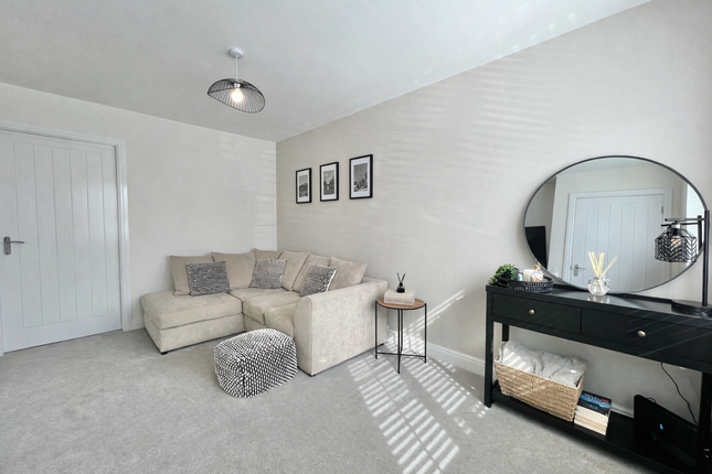 18, Blackthorn Place, Hambleton photo 4