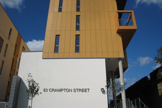 Thumbnail Flat to rent in Crampton Street, London