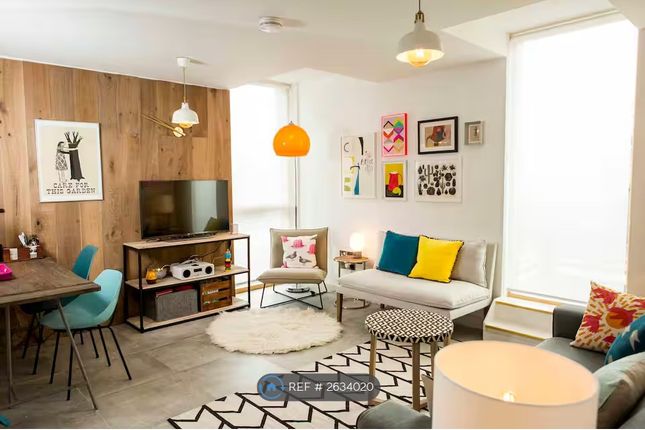 Living Space / Diner / Kitchen