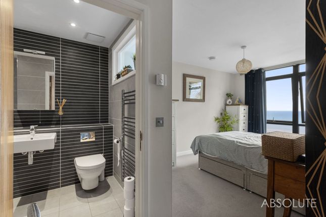 21 Thatcher View Middle Lincombe Road, Torquay photo 3
