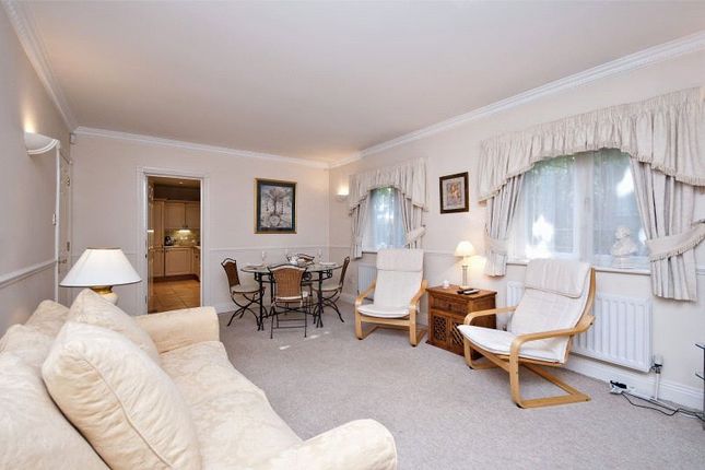 Flat for sale in Chaucer Close, Windsor, Berkshire
