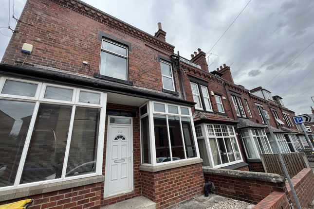 Thumbnail Semi-detached house to rent in Ash Road, Leeds, West Yorkshire