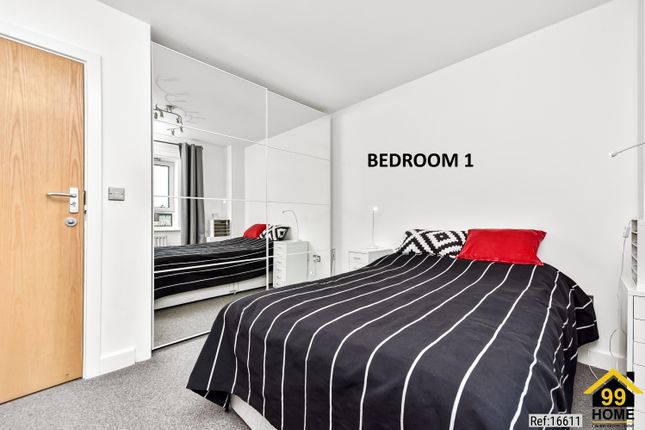 12, Estella Apartments, London photo 4