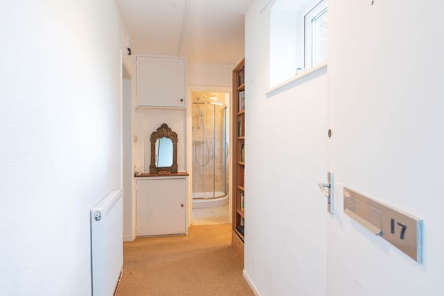 Flat for sale in Hawkswell Gardens, Oxford