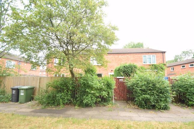 Thumbnail Terraced house for sale in Exhall Close, Redditch