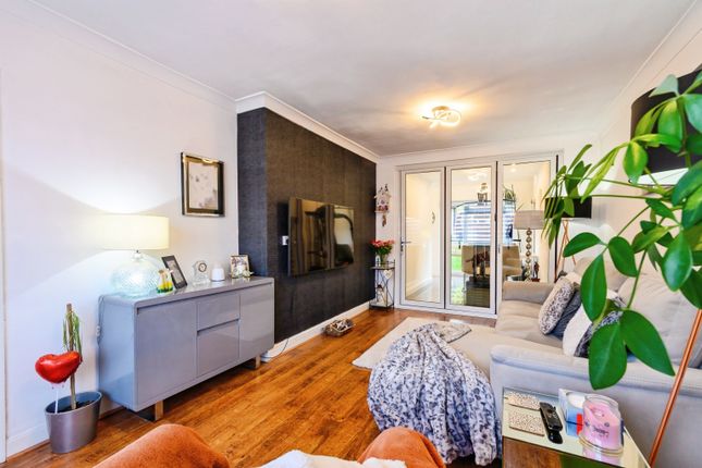 4, Southwood Drive, Manchester photo 2