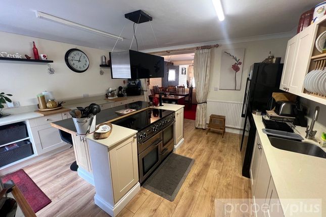 31, Aberllechau Rd, Rhondda Cynon Taff photo 2
