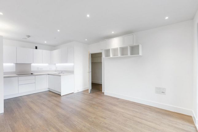 Thumbnail Flat to rent in Pipit Drive, London
