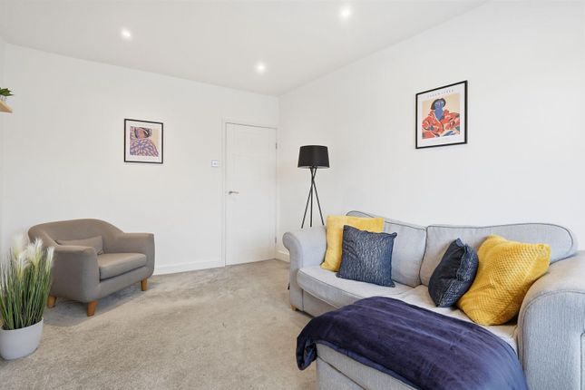 11B, Mutton Lane, Potters Bar photo 4