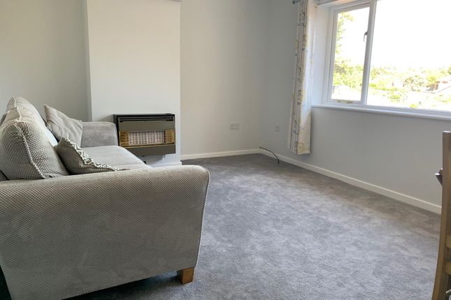 Flat to rent in The Hill Avenue, Worcester