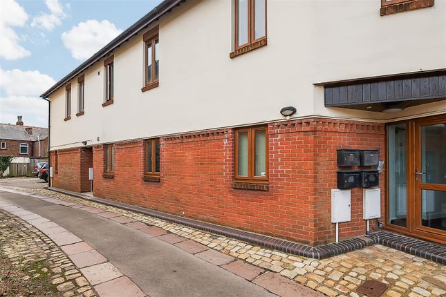 Flat for sale in Lower Wharf, Devizes