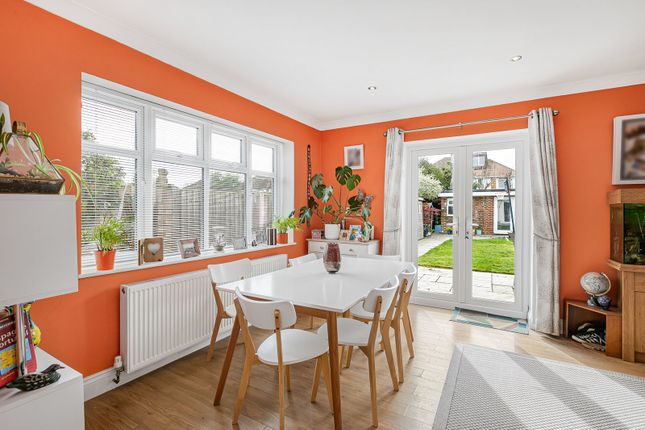 1, Chalmers Road, Surrey photo 4